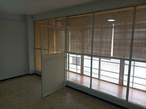 VIVIENDA EN NOBLEJAS