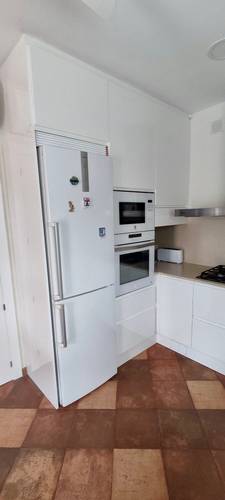 Cocina a medida modelo Fingerpull