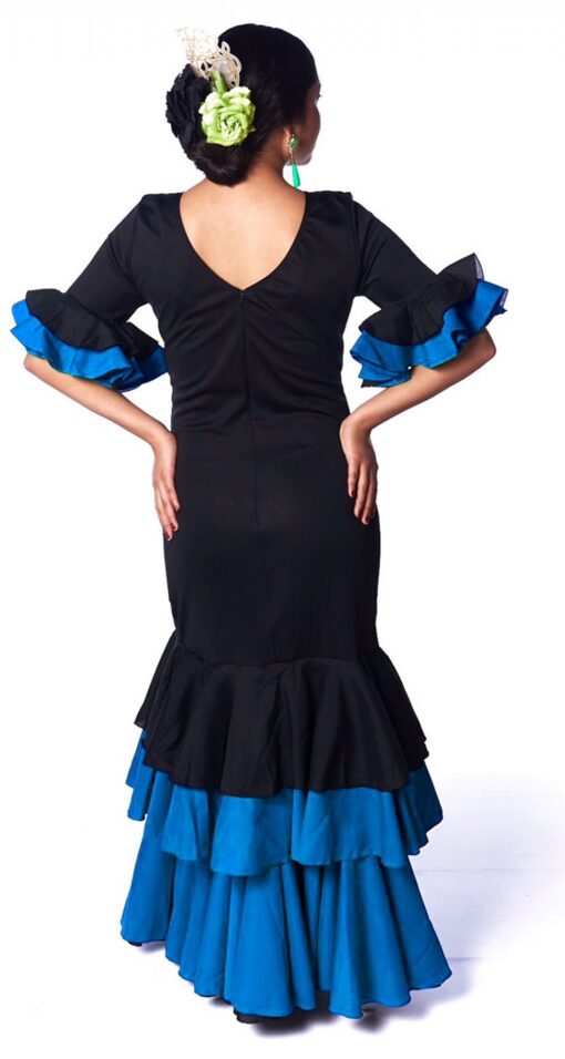 Vestido flamenco negro con estampado de flores en los laterales y con 3 volantes