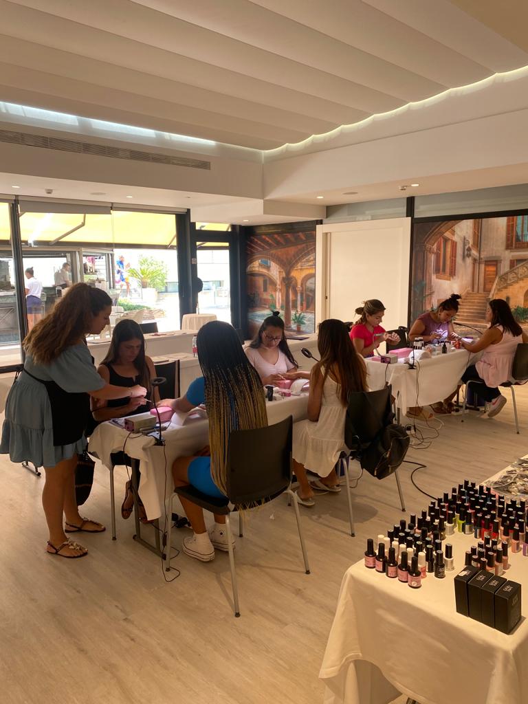 Curso de uñas en Zaragoza