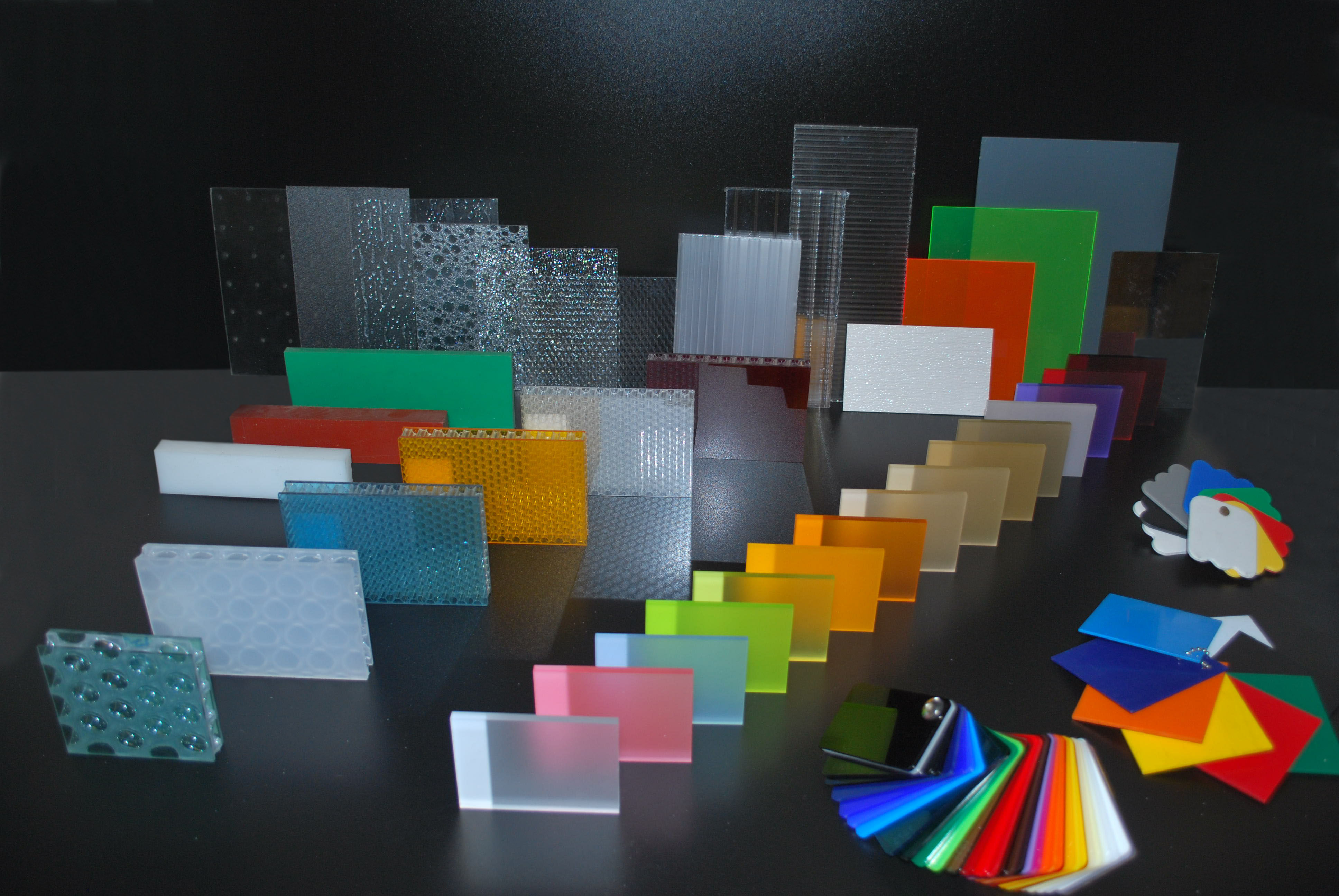METACRILATO, POLICARBONATO, POLIESTIRENO, PVC, PET, PETG, ARRAGLAS...