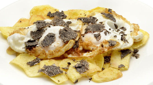 Huevos trufados con patata