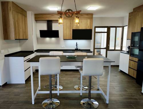 Diseño, fabricación e instalación de cocinas a medida