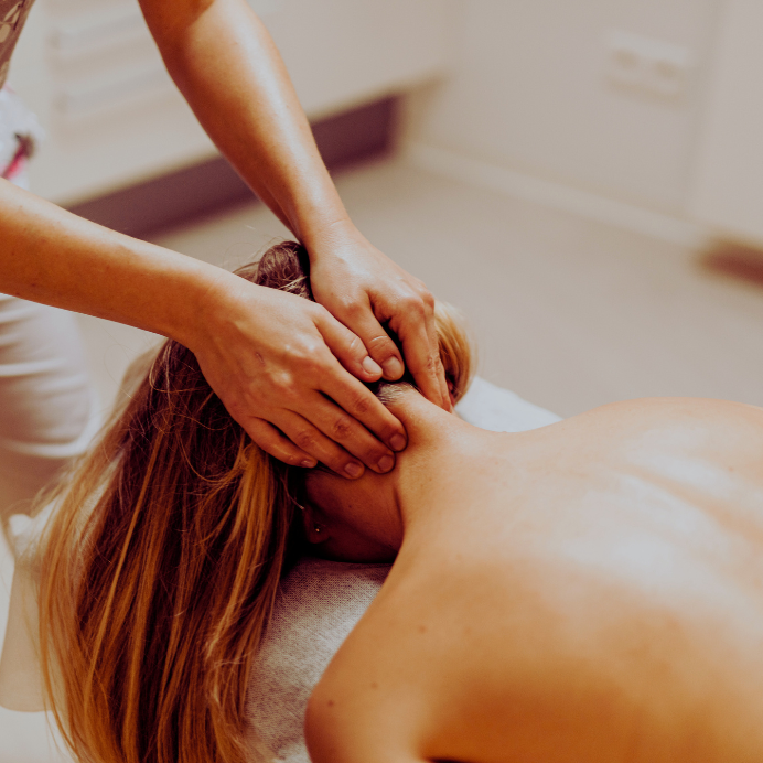 Masaje Cervical + Reflexología