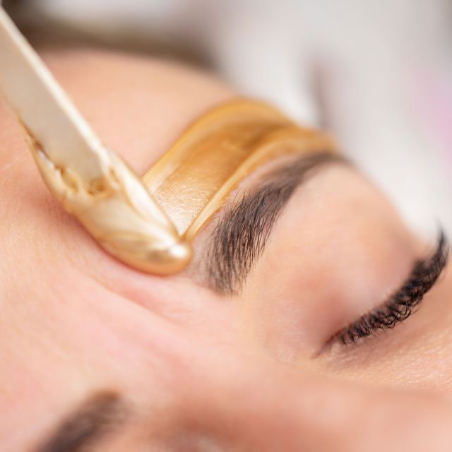 Depilación y Laminado de Cejas y Pestañas