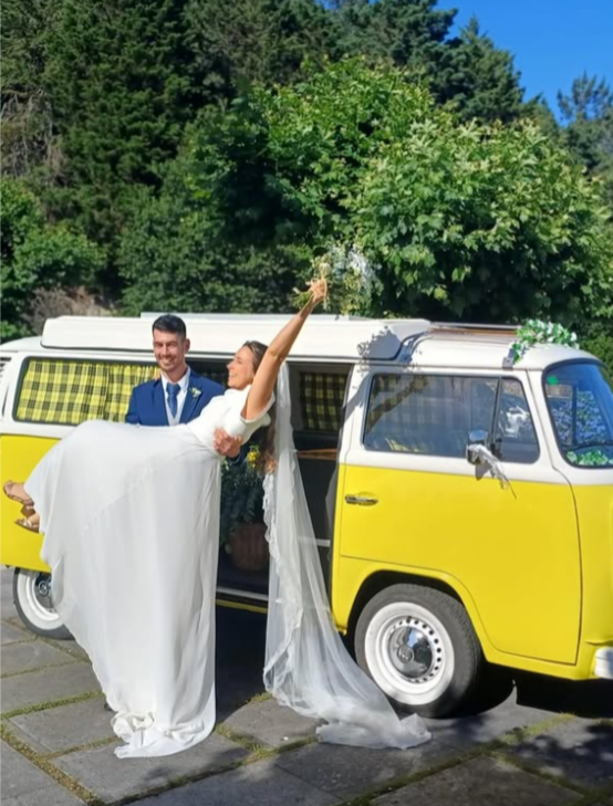 Fotomatón para bodas con chófer
