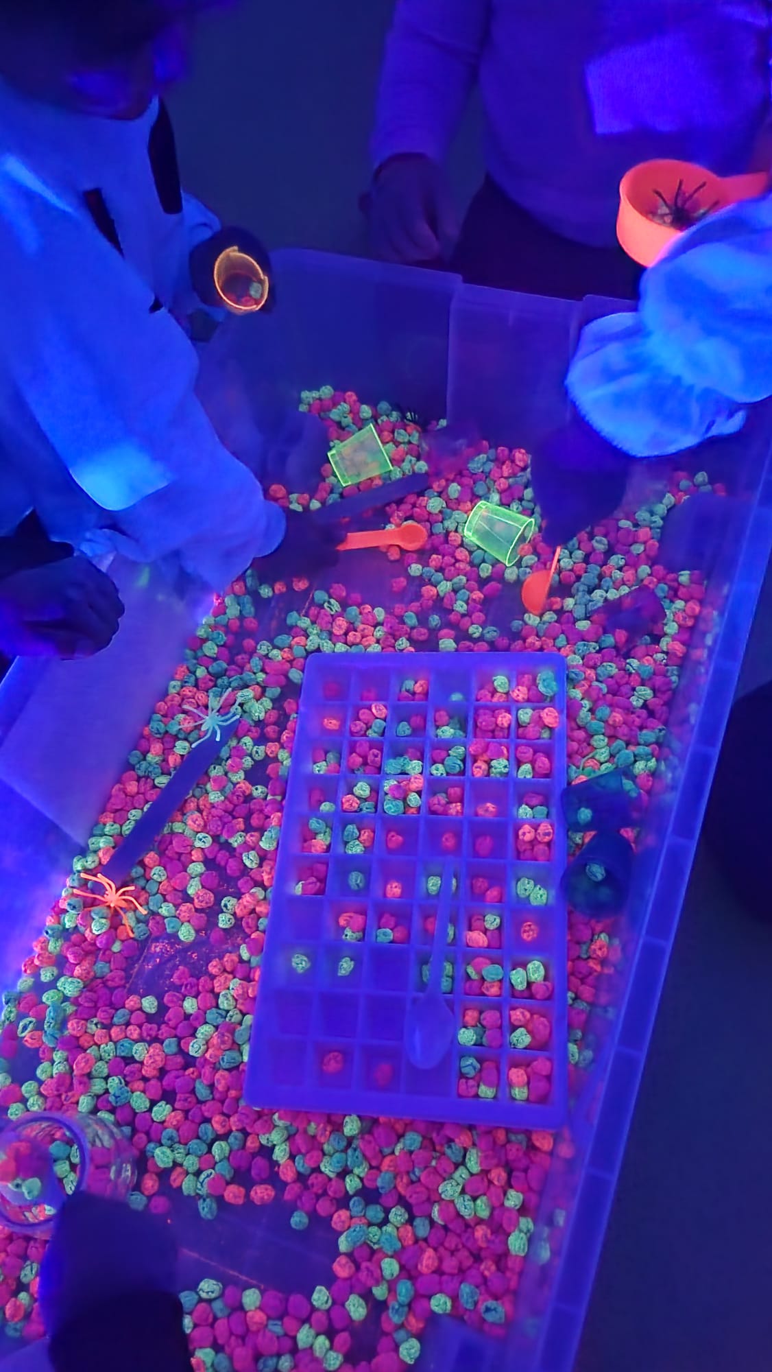Laboratorios de luz para adultxs o en familia