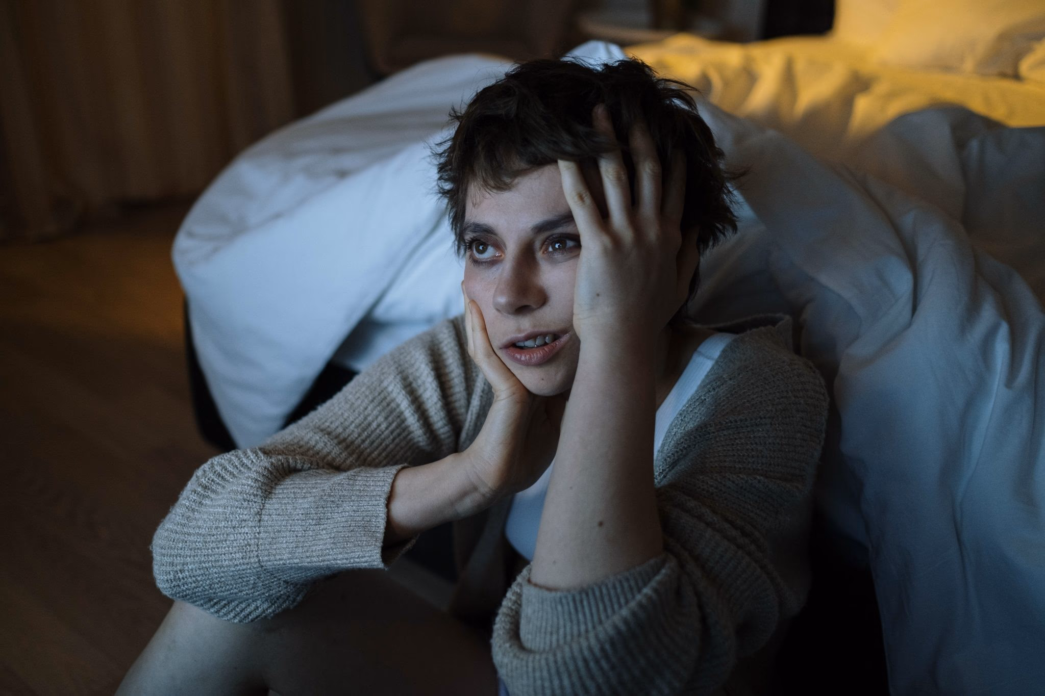 Stress-kan-zorgen-voor-problemen-met-slapen-2048x1365