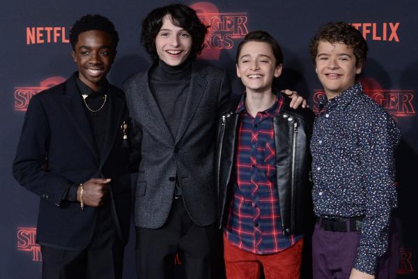Stranger-Things-cast-take-part-in-Dance-Battle-with-Jimmy-Fallon