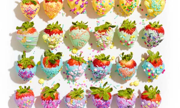 Easter Pastel Chocolate-Dipped Strawberries