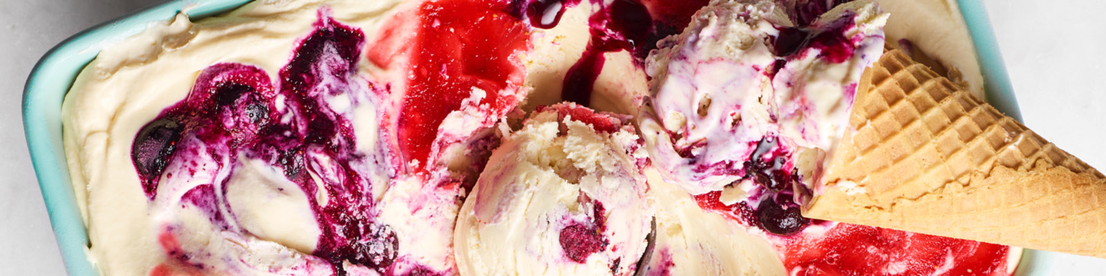 Vanilla-Berry No-Churn Ice Cream 