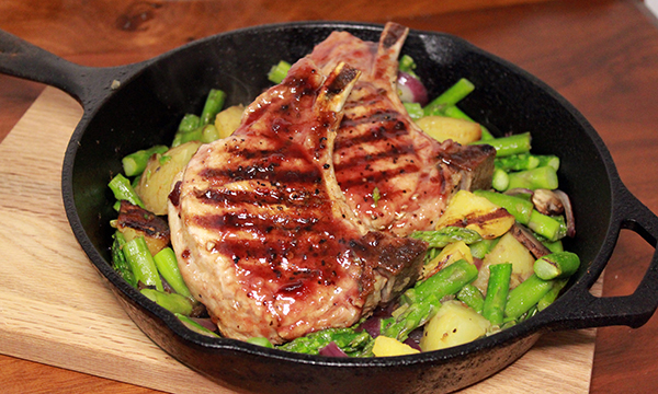 Cranberry Balsamic Glazed Pork Chops