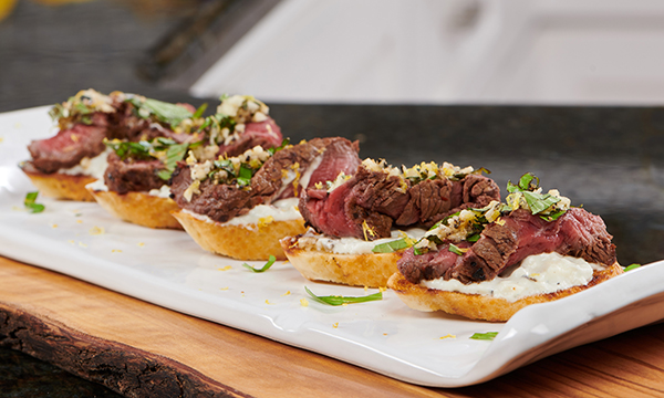 SteakBruschetta_600x360.jpg