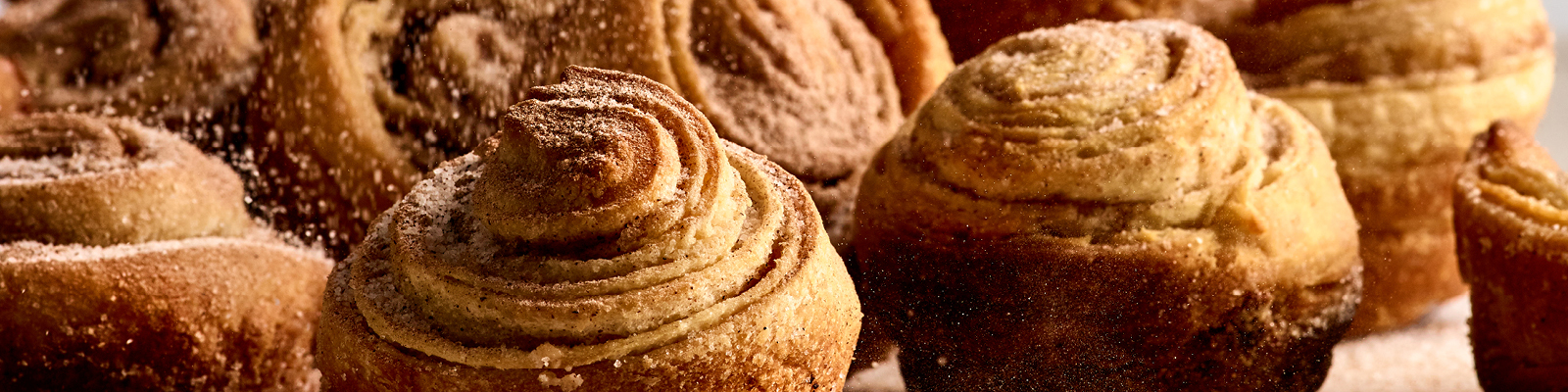 Cinnamon Almond Cruffins