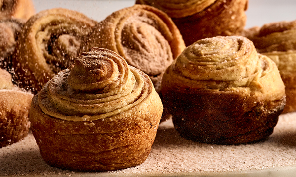 Cinnamon Almond Cruffins