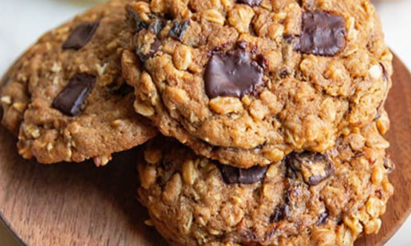 High Fiber Dark Chocolate Chip Oatmeal Cookies
