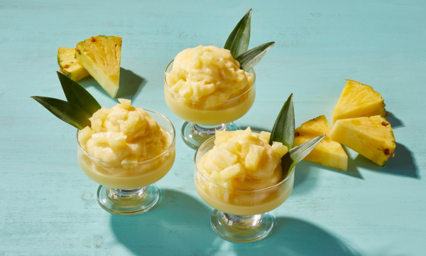 Frozen pineapple, pineapple chunks, glasses 