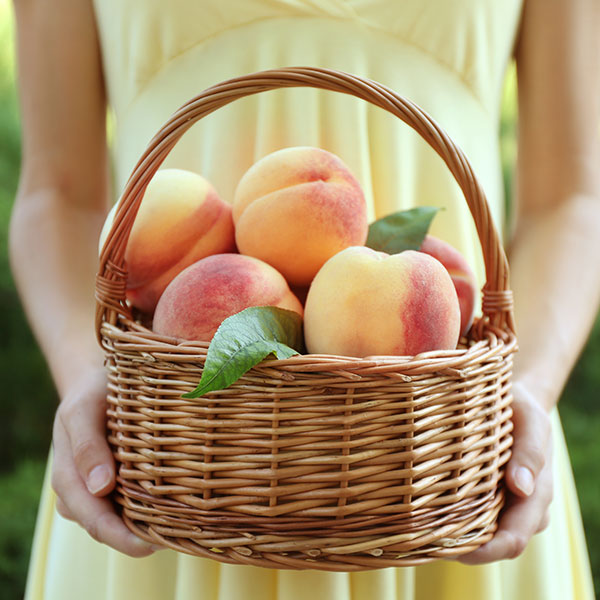 peaches in a basket