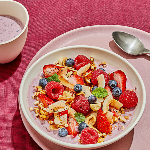 blueberry pomegranate overnight oats