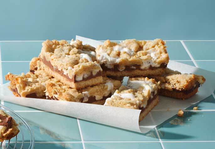 S’mores Cookie Bars recipe