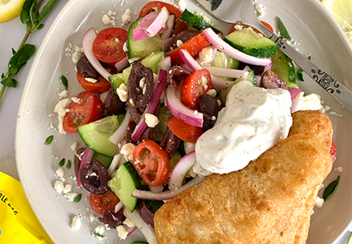 greek-salad-with-fish-fillets.png