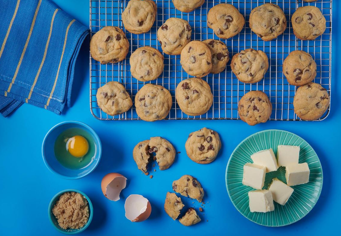 Delicious One-Bowl Chocolate Chip Cookies