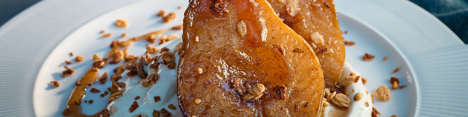 Cinnamon Glazed Baked Pears