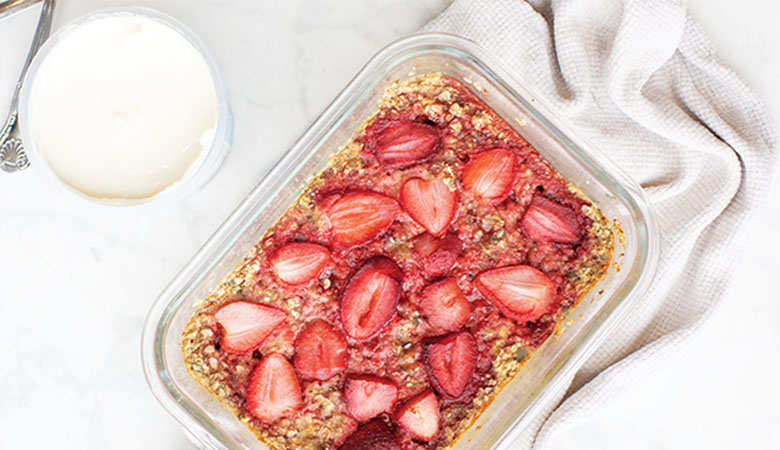 Strawberry Shortcake Baked Oats