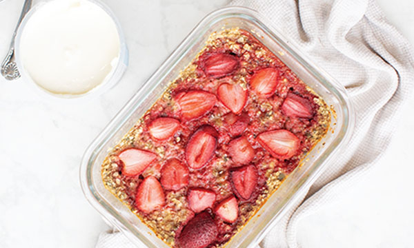 Strawberry Shortcake Baked Oats