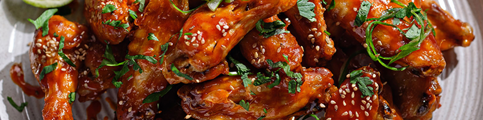 Air Fryer Sriracha Chicken Wings