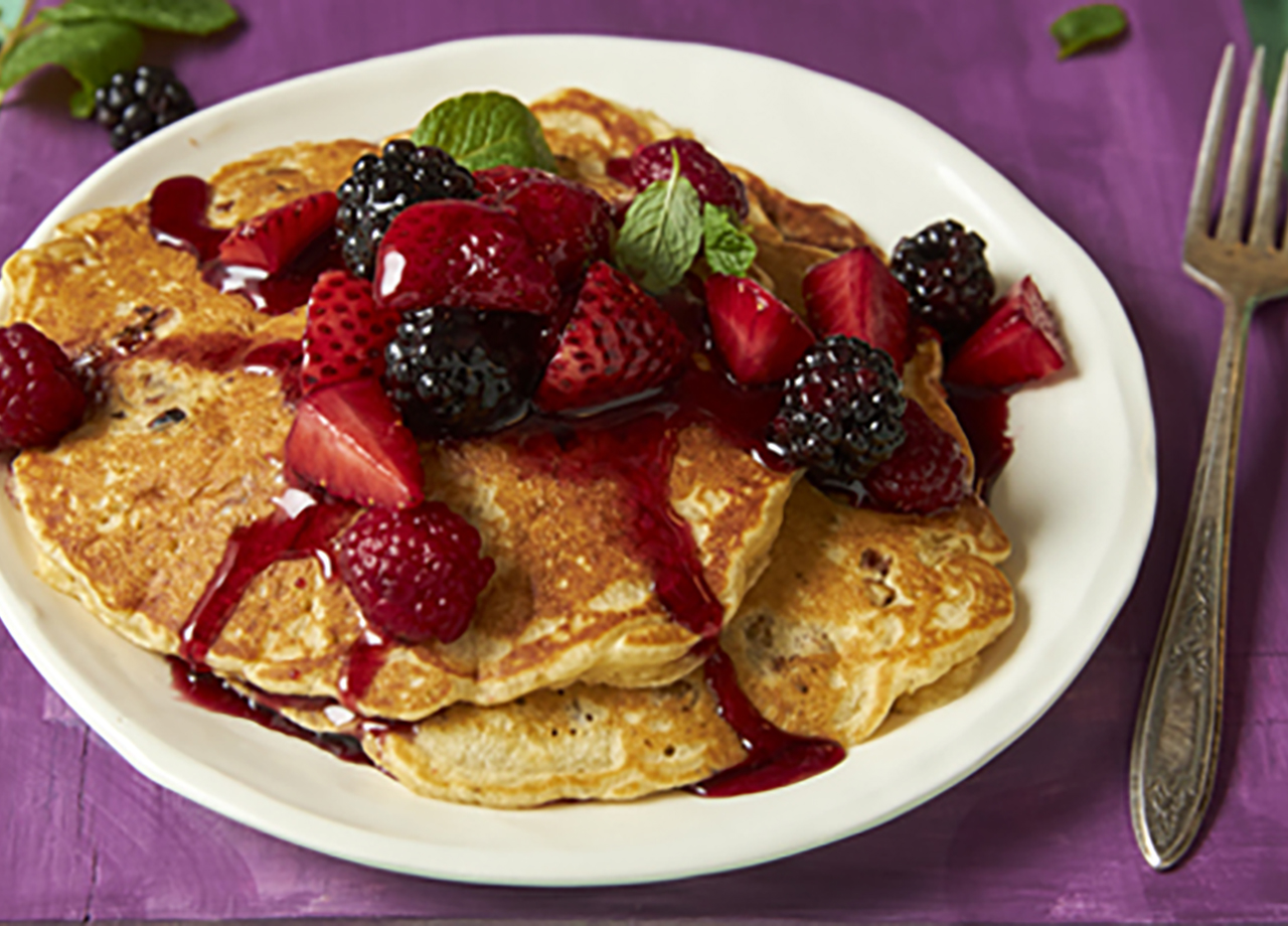 Gluten-Free Pancakes with Berries