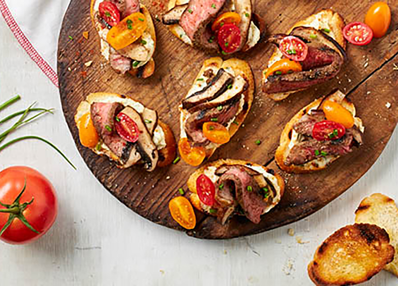Tangy Tomato & Beef Crostini
