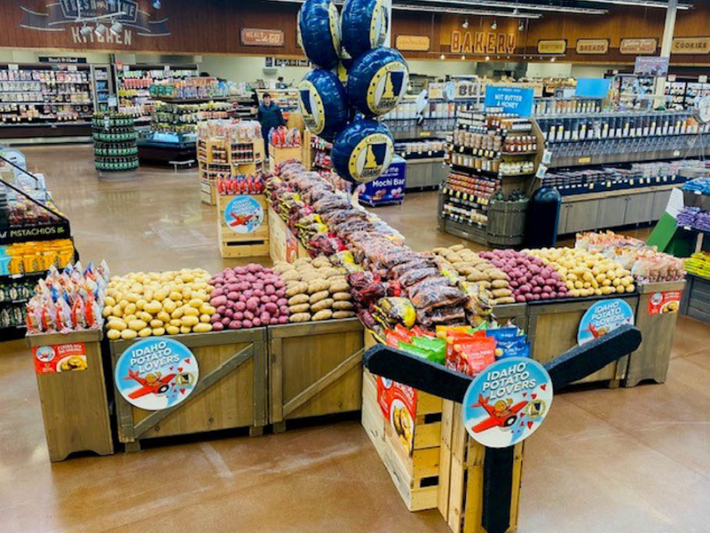 Idaho Potato Lover's Display in the shape of an airplane