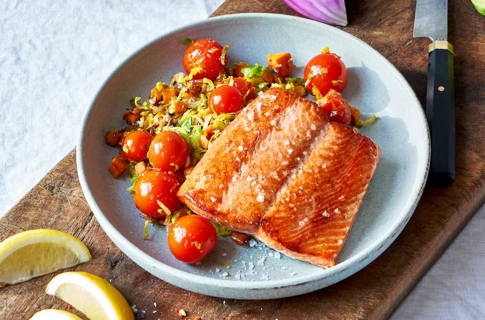 Easy Pan Seared Salmon and Veggies Recipe