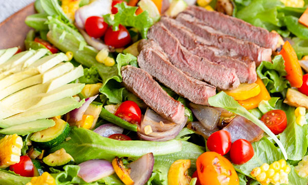 Grilled Steak & Vegetables Salad 