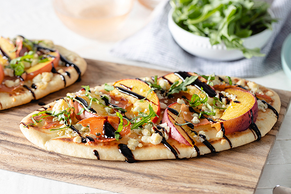 Recipe: Ham, Peach & Gorgonzola Flatbread