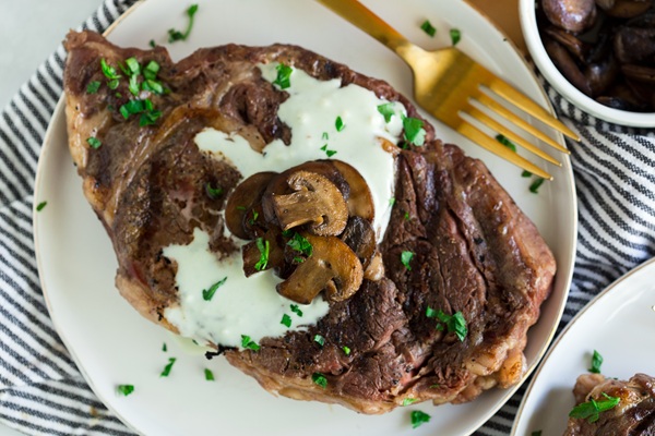 Recipe: Sous Vide Rib-Eye & Gorgonzola Sauce