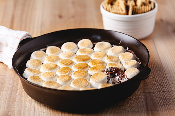 Recipe: S'mores Skillet Dip