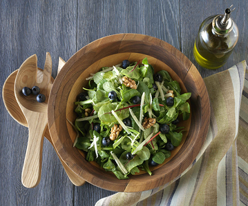 Recipe: Blueberry, Manchego, Walnut Mixed Green Salad