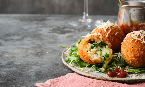 Air Fryer Spinach & Mozzarella Arancini