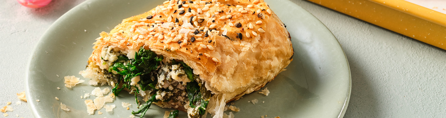 Spinach & Cashew Ricotta Pastry Rolls