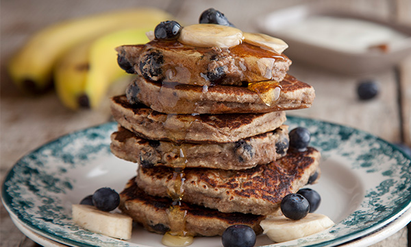 Image of Blueberry and Banana Pancakes (PA402-blueberry-and-banana-pancakes-600x360.jpg)