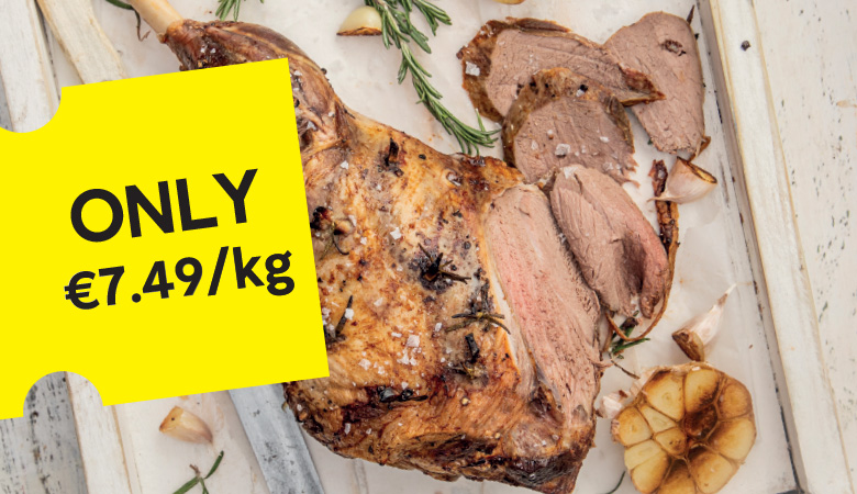 Images of chicken, beef & pork that are on offer at either 3 for €10 or 7 selected products on offer for a reduced price.