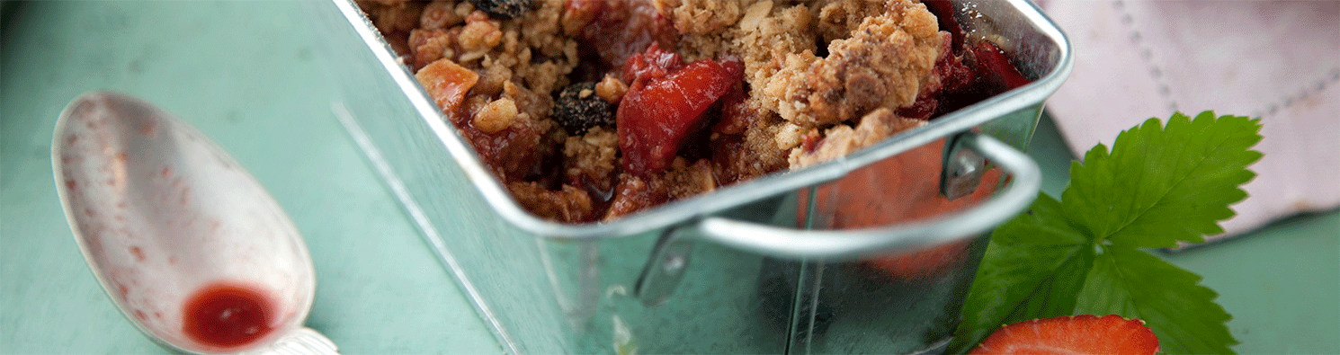 Apple & Mixed Berry O'Donnell's Granola Crumble