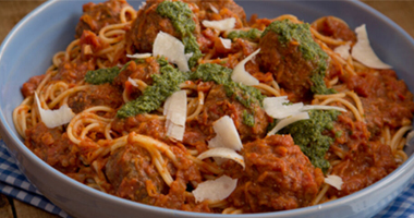 Baked Meatballs with Spaghetti & Pesto