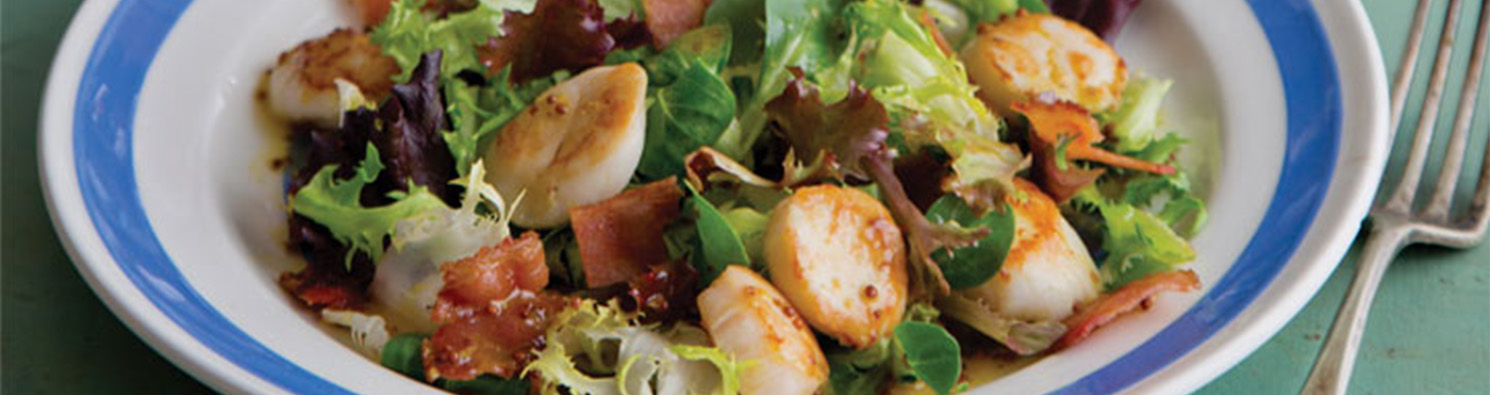 Warm Salad with Scallops, Bacon and Emerald Oils Rapeseed Oil
