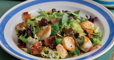 Warm Salad with Scallops, Bacon and Emerald Oils Rapeseed Oil