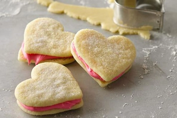 Easy Valentine Sandwich Cookies