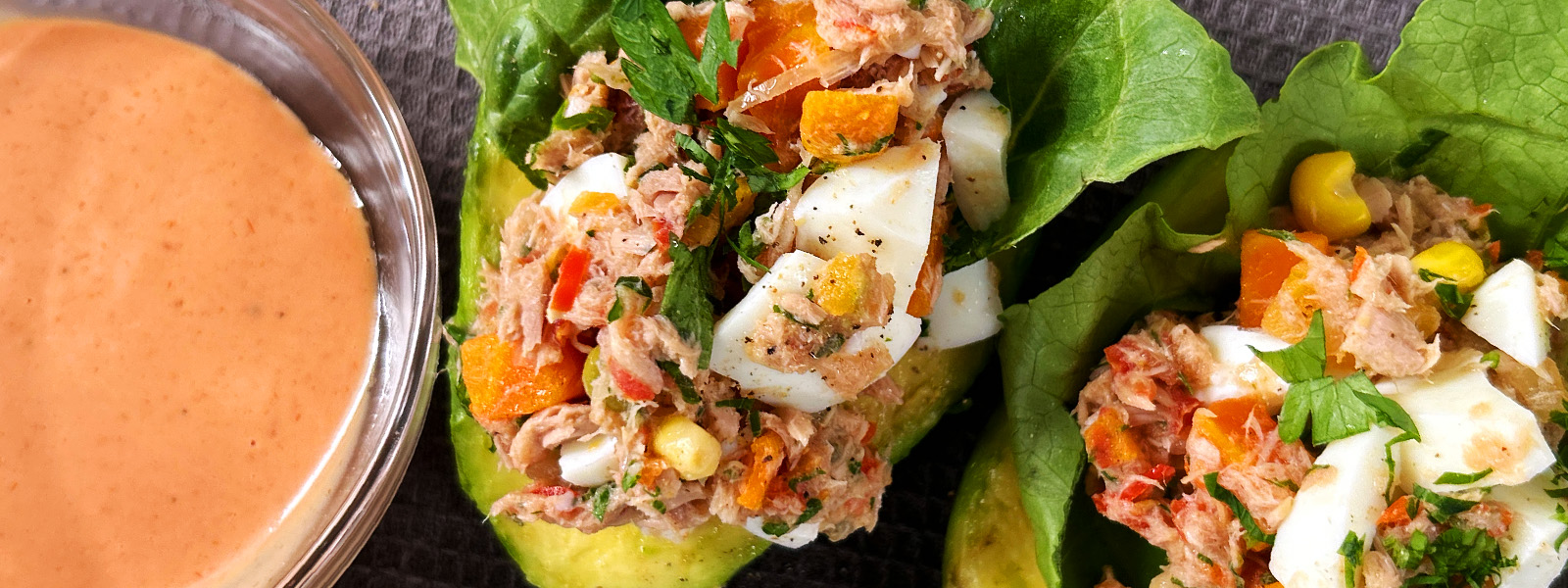 (Tuna Salad Stuffed Avocados)