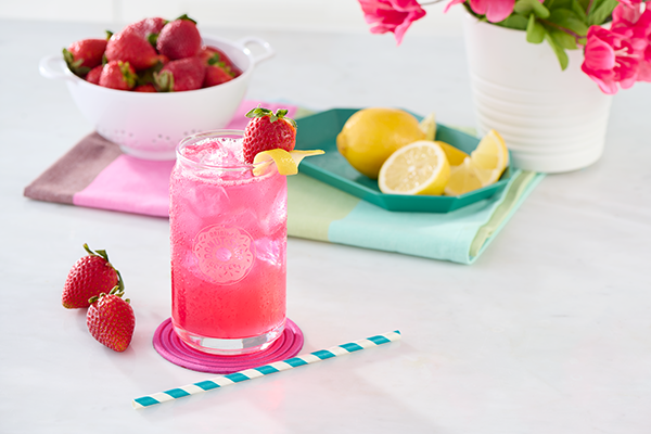Strawberry Acai Squeeze Refresher